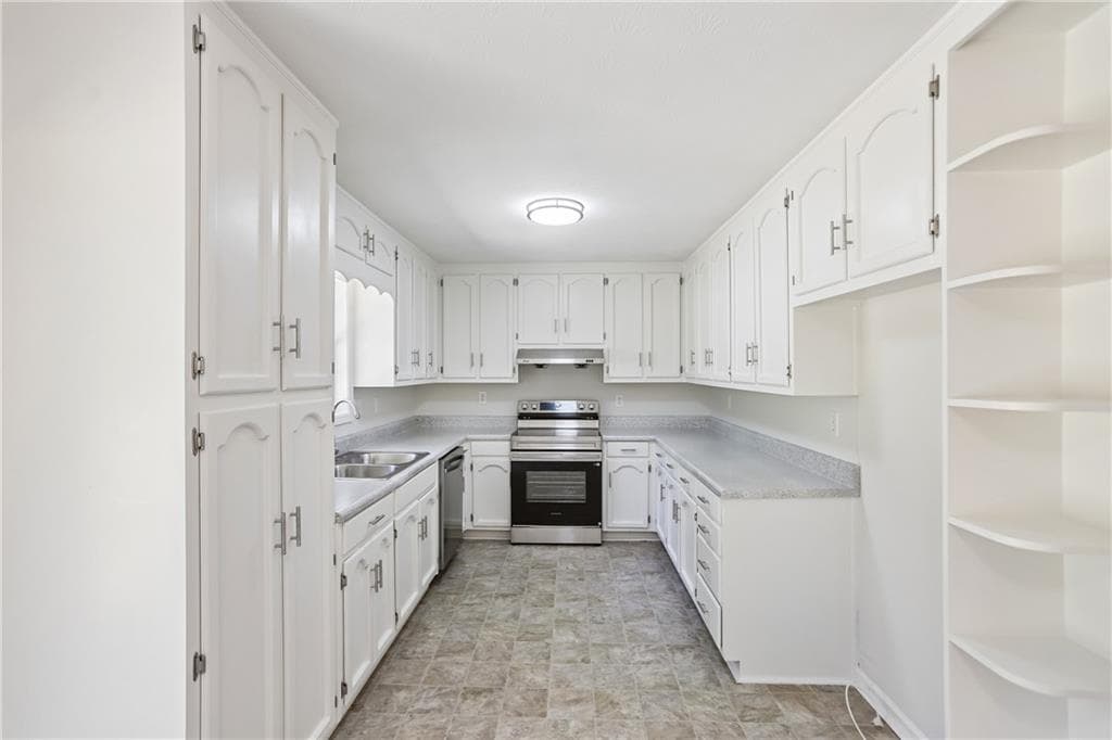 3 bedroom, 2 bathroom, 1,908 sq ft single family residence under contract at 4051 Megan Road, Duluth, GA 30096 — photo 7