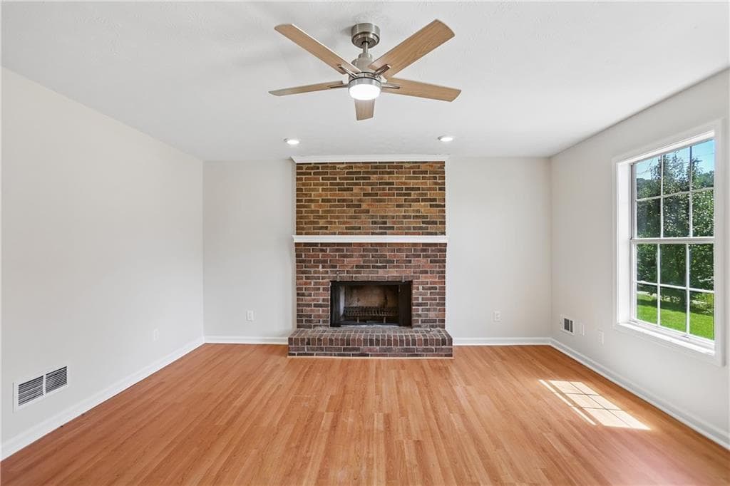 3 bedroom, 2 bathroom, 1,908 sq ft single family residence under contract at 4051 Megan Road, Duluth, GA 30096 — photo 10