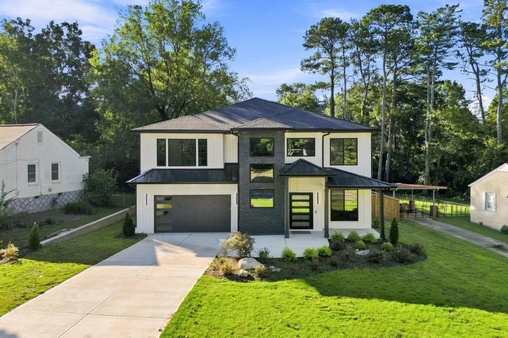 6 bedroom, 6 bathroom, 4,300 sq ft single family residence for sale at 1343 Merry Lane, Atlanta, GA 30329 — photo 3