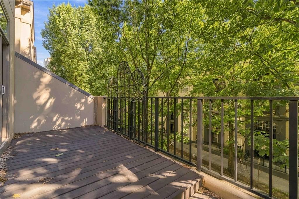 3 bedroom, 3 bathroom, 2,256 sq ft townhouse for rent at 3475 OAK VALLEY RD. NE 140, Atlanta, GA 30326 for $4,000 a month — photo 3