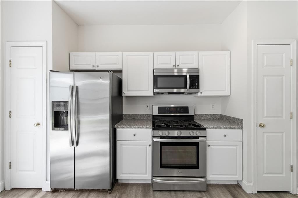 3 bedroom, 3 bathroom, 1,436 sq ft single family residence for sale at 1202 Astastula Way, Woodstock, GA 30188 — photo 8