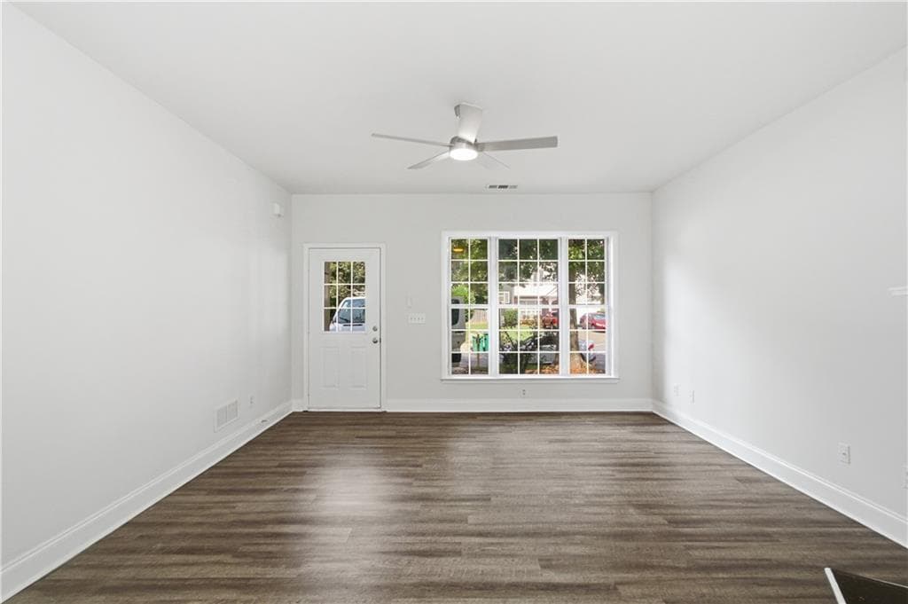3 bedroom, 3 bathroom, 1,436 sq ft single family residence for sale at 1202 Astastula Way, Woodstock, GA 30188 — photo 10