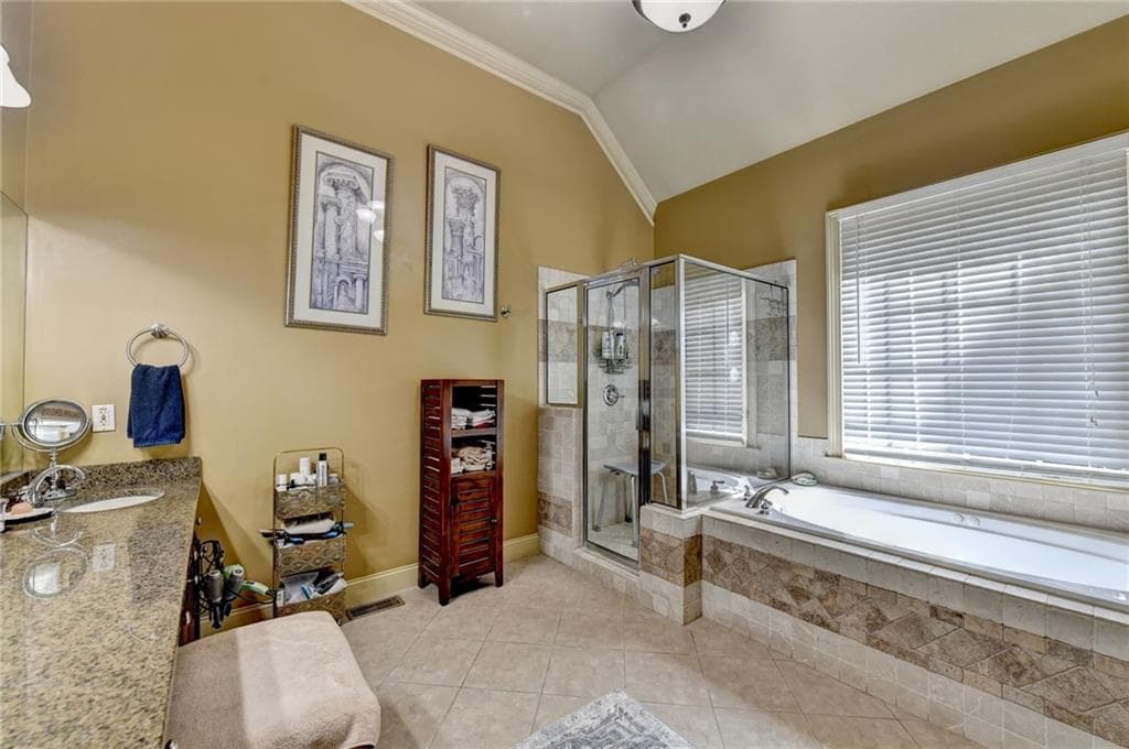 4 bedroom, 5 bathroom, 4,400 sq ft single family residence for sale at 5720 Red Maple Trace, Cumming, GA 30028 — photo 10