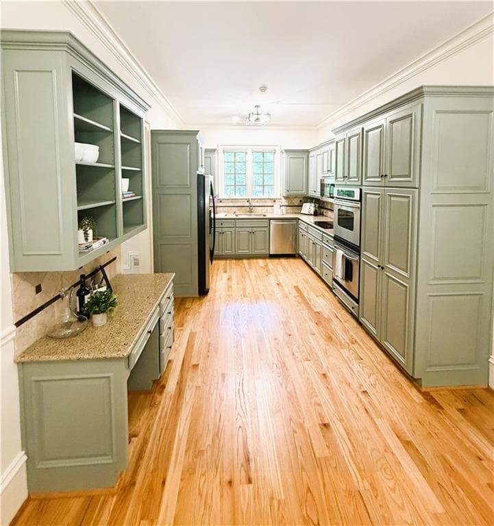4 bedroom, 5 bathroom, 5,059 sq ft single family residence for sale at 542 N Saint Marys Lane, Marietta, GA 30064 — photo 9