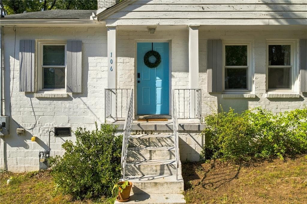 2 bedroom, 1 bathroom, 927 sq ft single family residence for sale at 106 Aviation Road, Marietta, GA 30060 — photo 3