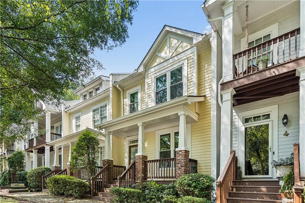 3 bedroom, 4 bathroom, 1,862 sq ft townhouse for sale at 6 Oakhurst Terrace, Decatur, GA 30030 — photo 2