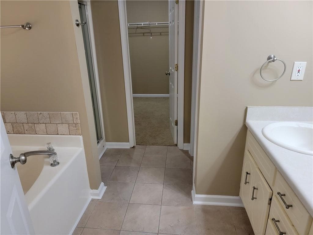 4 bedroom, 2 bathroom, 1,889 sq ft single family residence for sale at 485 Crosshaven Way, Mcdonough, GA 30253 — photo 5