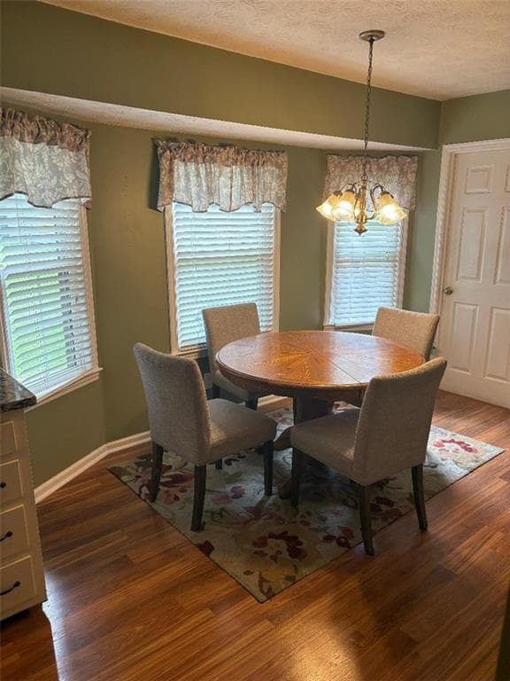 3 bedroom, 2 bathroom, 1,640 sq ft single family residence under contract at 2651 Wil Co Court, Snellville, GA 30078 — photo 4