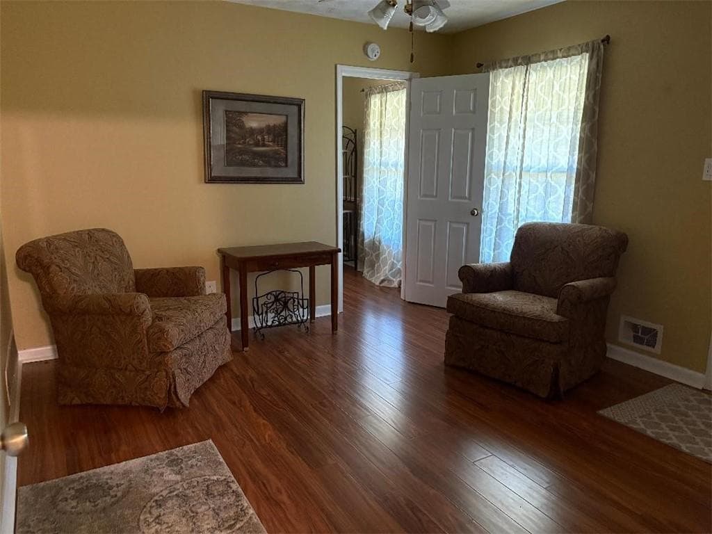 3 bedroom, 2 bathroom, 1,640 sq ft single family residence under contract at 2651 Wil Co Court, Snellville, GA 30078 — photo 9