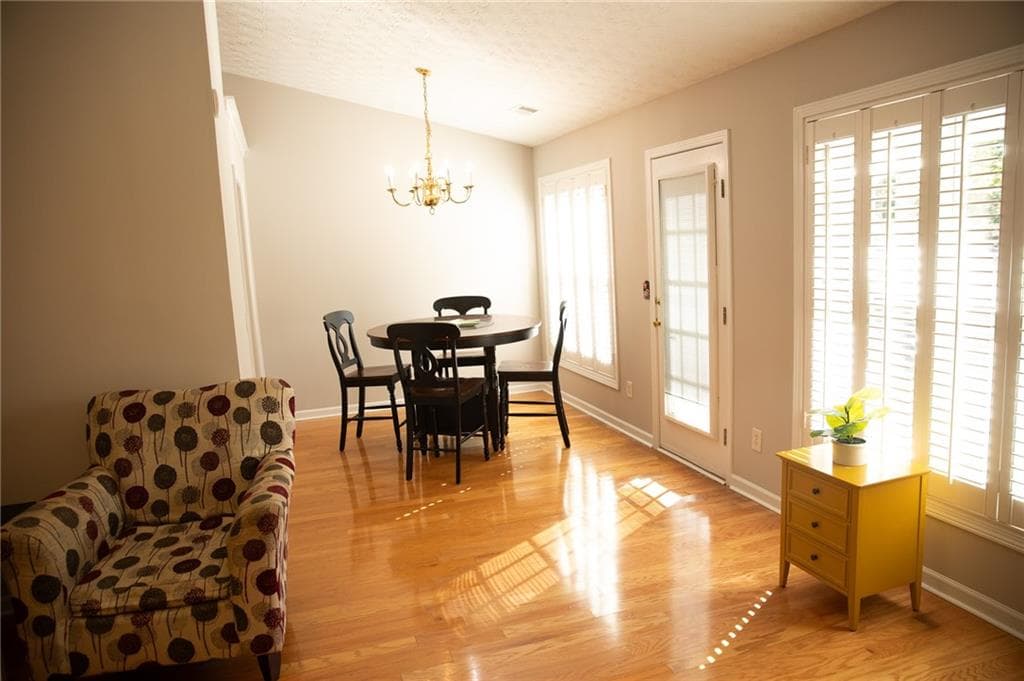 3 bedroom, 2 bathroom, 1,498 sq ft single family residence for sale at 3283 Liberty Commons Drive, Kennesaw, GA 30144 — photo 7
