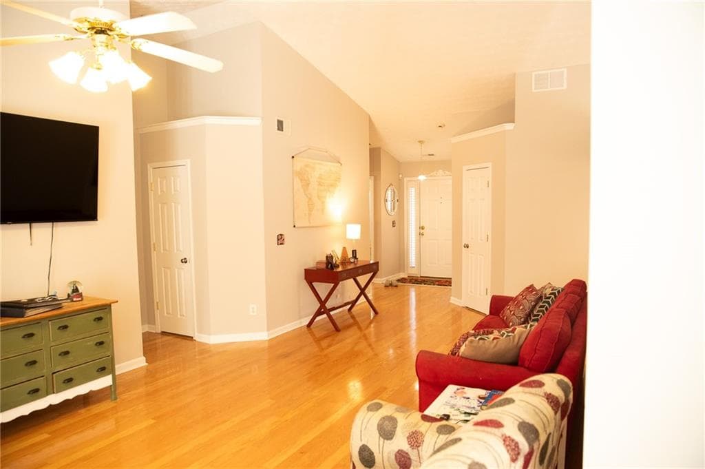 3 bedroom, 2 bathroom, 1,498 sq ft single family residence for sale at 3283 Liberty Commons Drive, Kennesaw, GA 30144 — photo 8