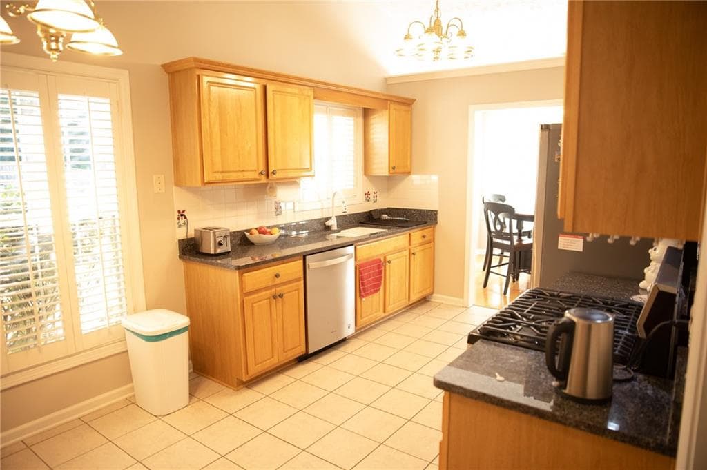 3 bedroom, 2 bathroom, 1,498 sq ft single family residence for sale at 3283 Liberty Commons Drive, Kennesaw, GA 30144 — photo 9