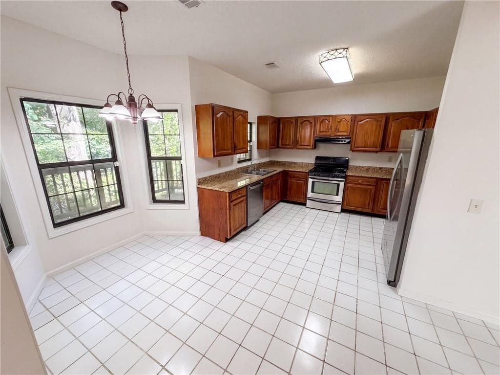 2 bedroom, 3 bathroom, 1,600 sq ft townhouse for sale at 506 Mansard Walk, Alpharetta, GA 30022 — photo 8