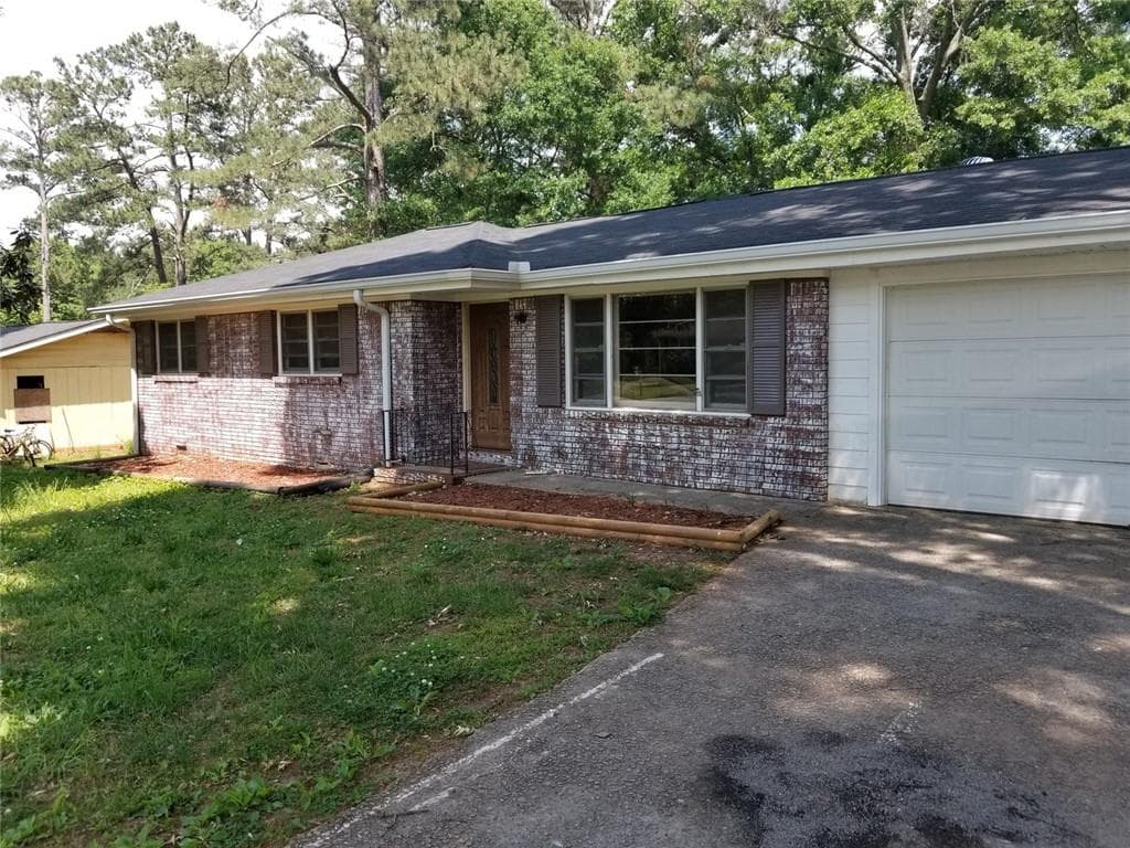 3 bedroom, 2 bathroom, 2,264 sq ft single family residence for sale at 5193 Alder Lane, Powder Springs, GA 30127 — photo 3