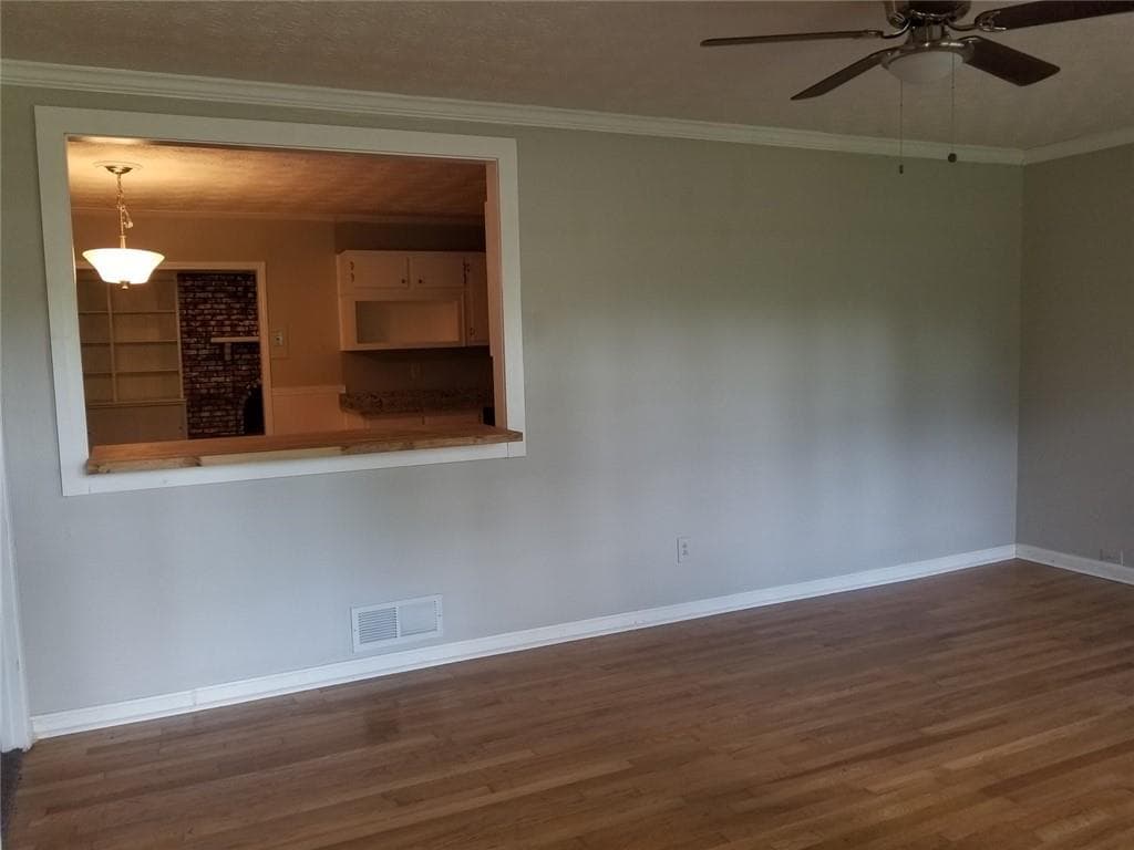 3 bedroom, 2 bathroom, 2,264 sq ft single family residence for sale at 5193 Alder Lane, Powder Springs, GA 30127 — photo 5