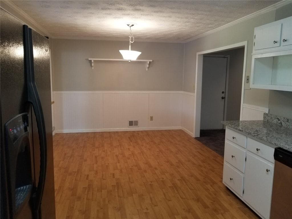 3 bedroom, 2 bathroom, 2,264 sq ft single family residence for sale at 5193 Alder Lane, Powder Springs, GA 30127 — photo 7