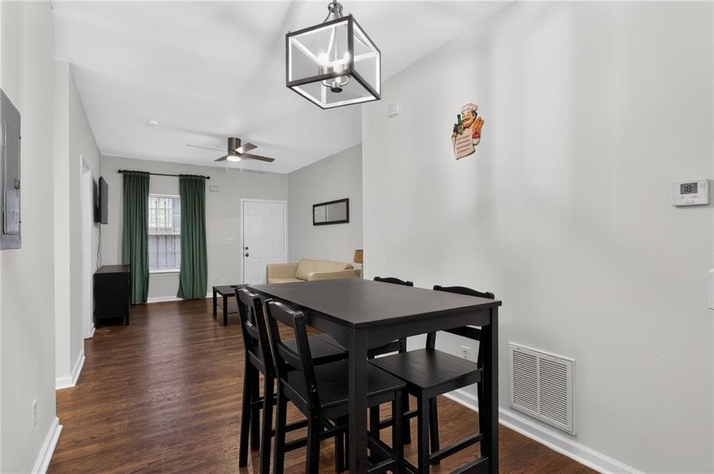 duplex for sale at 1021 Ada Avenue, Atlanta, GA 30318 — photo 4