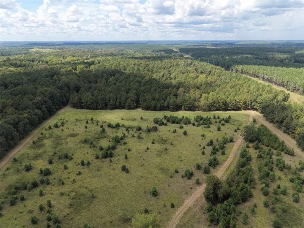 3 bedroom, 2 bathroom, 1,482 sq ft single family residence under contract at 2107 Hwy 15 N, Sandersville, GA 31082 — photo 7