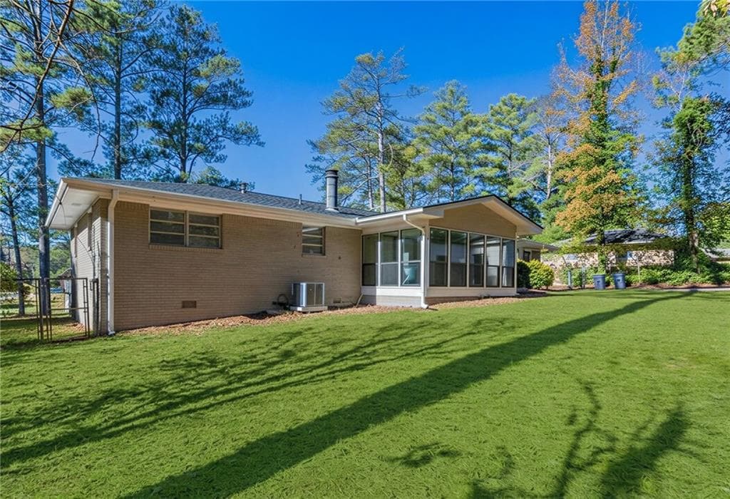 4 bedroom, 2 bathroom, 1,381 sq ft single family residence for sale at 6677 Songwood Drive, Austell, GA 30168 — photo 5