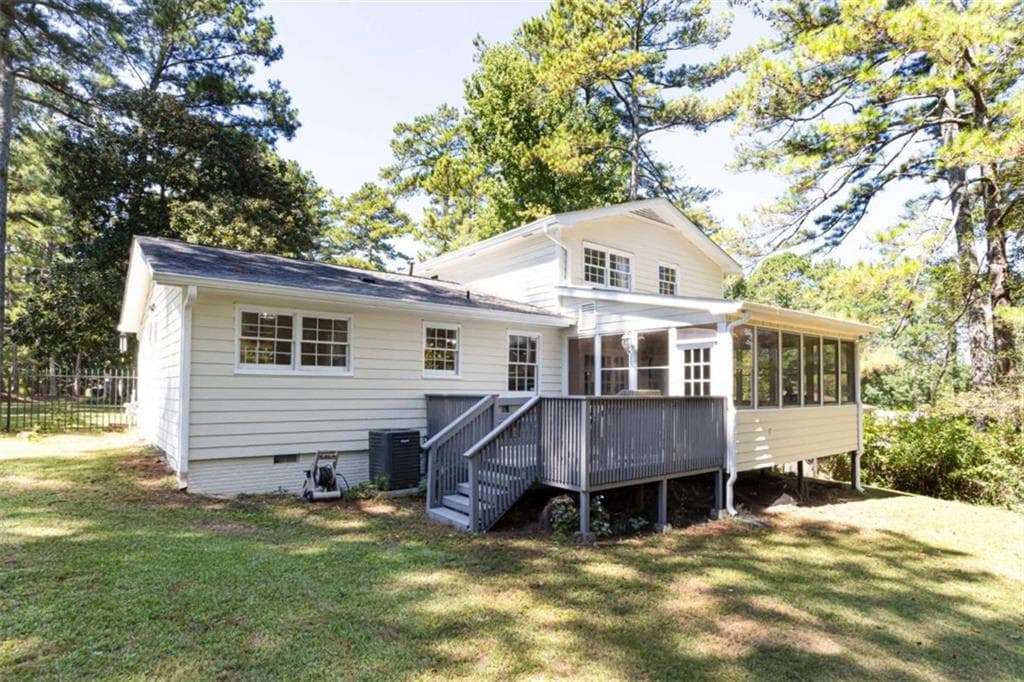 4 bedroom, 3 bathroom, 1,896 sq ft single family residence for sale at 680 Emerald Forest Circle, Lawrenceville, GA 30044 — photo 9