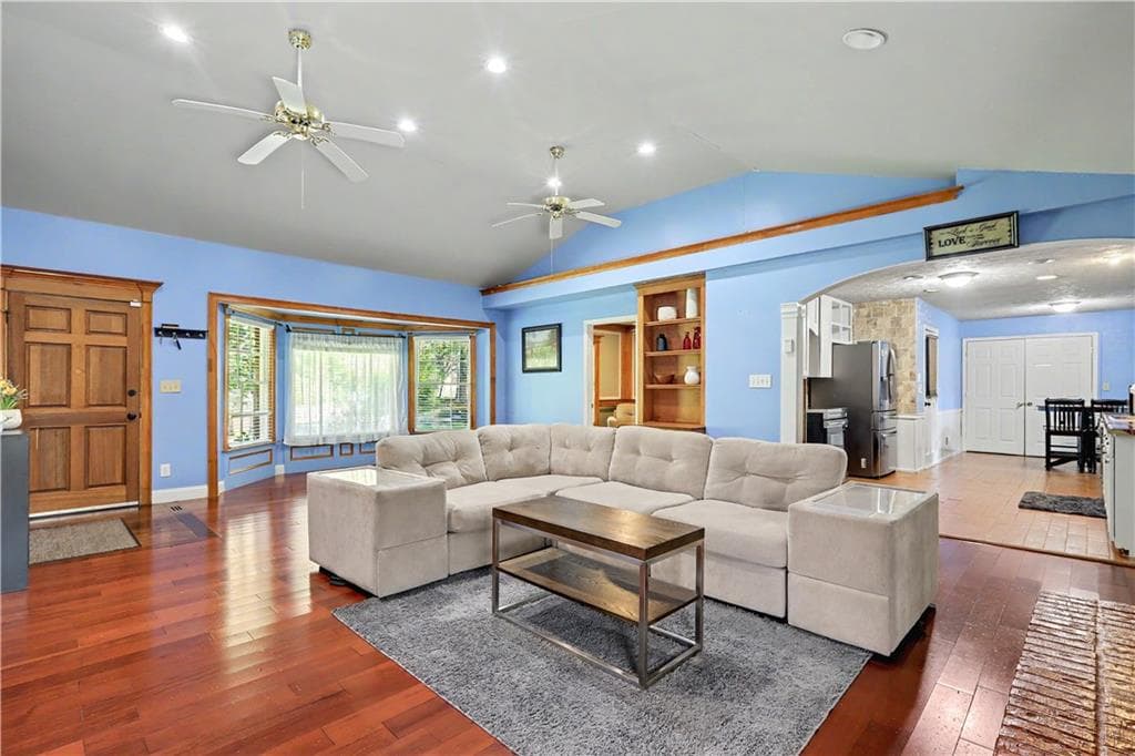 3 bedroom, 2 bathroom, 1,914 sq ft single family residence for sale at 2246 Rhett Court, Lawrenceville, GA 30044 — photo 10