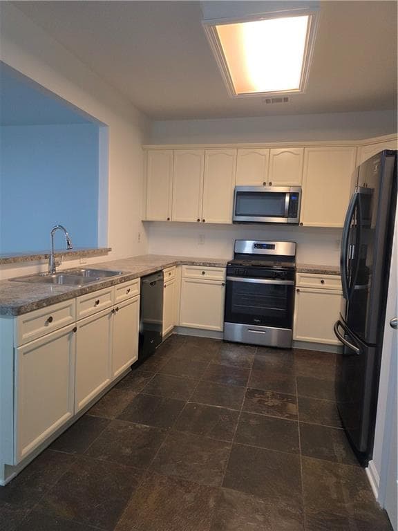 3 bedroom, 3 bathroom, 1,722 sq ft townhouse for sale at 5732 Singlebriar Court, Norcross, GA 30093 — photo 7
