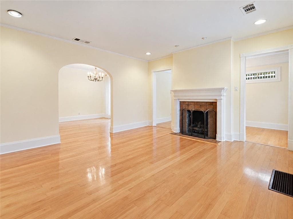 3 bedroom, 3 bathroom, 2,961 sq ft single family residence for sale at 2900 Lookout Place, Atlanta, GA 30305 — photo 4