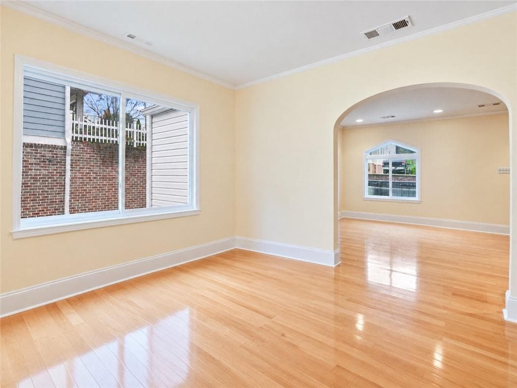 3 bedroom, 3 bathroom, 2,961 sq ft single family residence for sale at 2900 Lookout Place, Atlanta, GA 30305 — photo 8