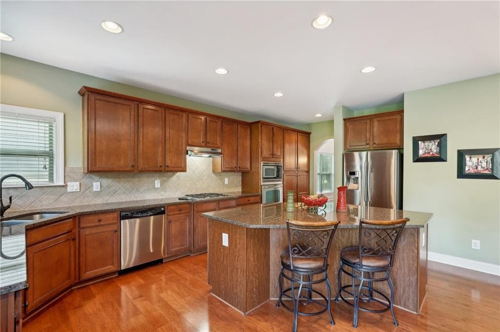 4 bedroom, 4 bathroom, 5,217 sq ft single family residence for sale at 3159 Autumn Brook Trail, Smyrna, GA 30082 — photo 4