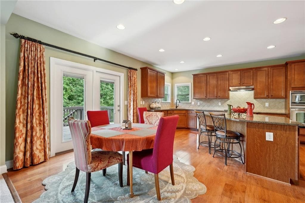 4 bedroom, 4 bathroom, 5,217 sq ft single family residence for sale at 3159 Autumn Brook Trail, Smyrna, GA 30082 — photo 7