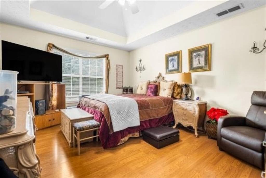 4 bedroom, 3 bathroom, 2,002 sq ft single family residence for sale at 8107 Birch Walk Drive, Riverdale, GA 30274 — photo 7