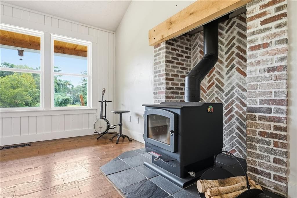3 bedroom, 2 bathroom, 1,995 sq ft single family residence for sale at 5545 Odum Smallwood Road, Gainesville, GA 30506 — photo 6