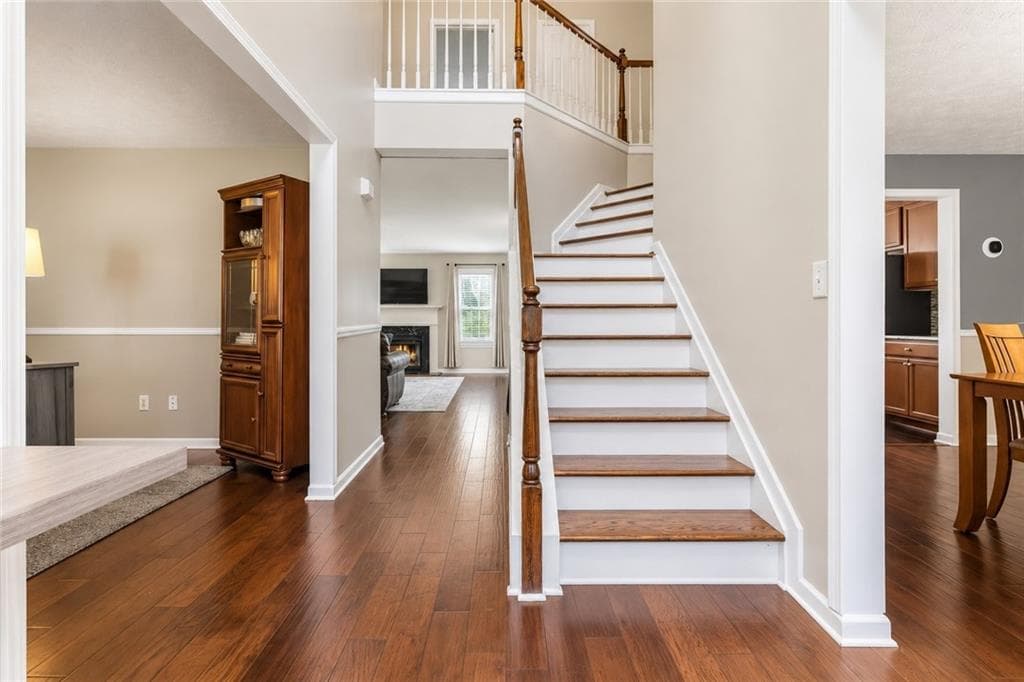 4 bedroom, 3 bathroom, 2,729 sq ft single family residence for sale at 5208 Silver Springs Drive, Sugar Hill, GA 30518 — photo 3
