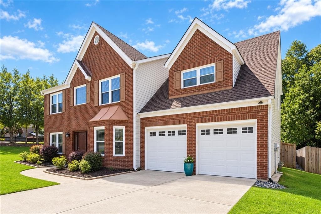 4 bedroom, 3 bathroom, 2,729 sq ft single family residence for sale at 5208 Silver Springs Drive, Sugar Hill, GA 30518 — photo 8