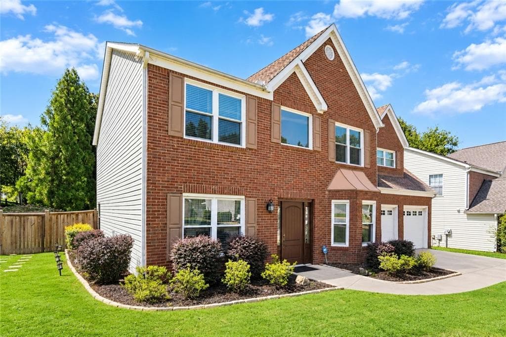 4 bedroom, 3 bathroom, 2,729 sq ft single family residence for sale at 5208 Silver Springs Drive, Sugar Hill, GA 30518 — photo 9