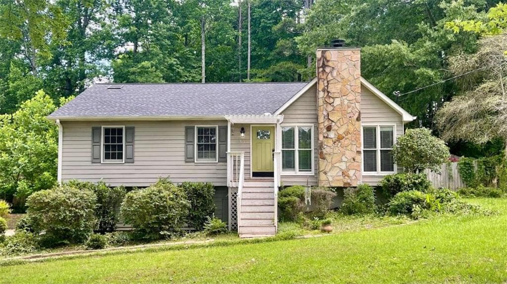 4 bedroom, 2 bathroom, 2,500 sq ft single family residence for sale at 104 Paces Lakes Ridge, Dallas, GA 30157 — photo 1 of 48