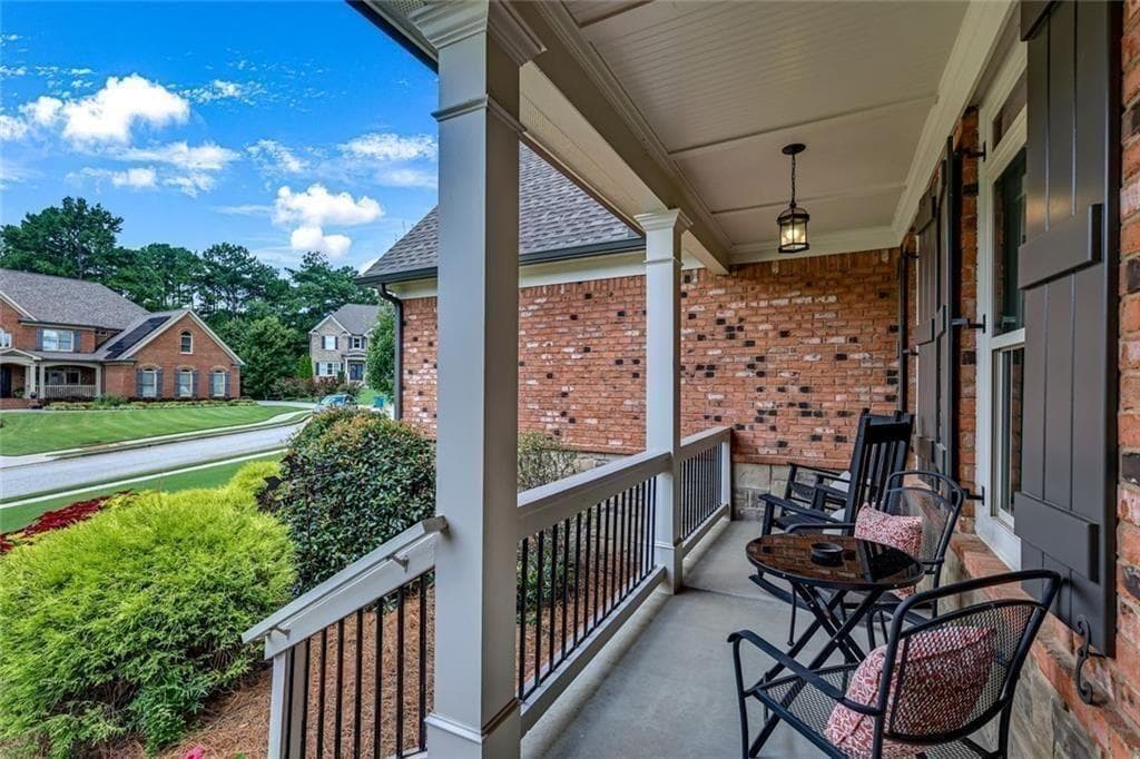 5 bedroom, 4 bathroom, 6,836 sq ft single family residence for sale at 878 Heritage Lake Way, Grayson, GA 30017 — photo 3