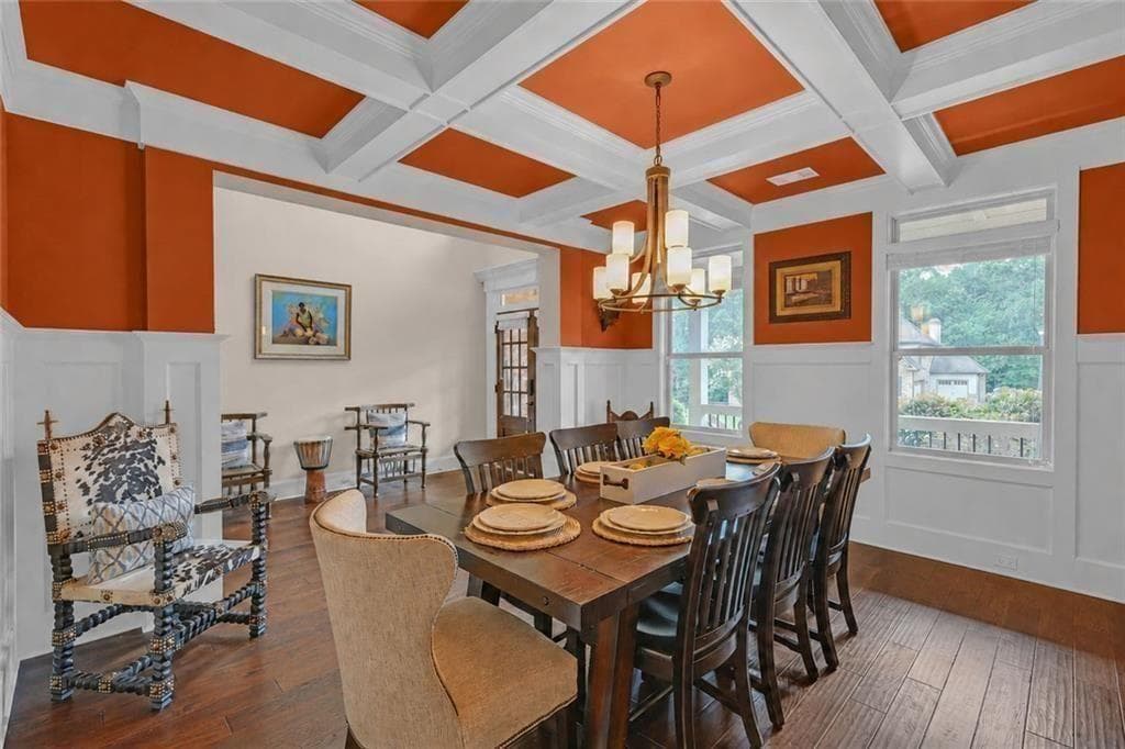 5 bedroom, 4 bathroom, 6,836 sq ft single family residence for sale at 878 Heritage Lake Way, Grayson, GA 30017 — photo 7