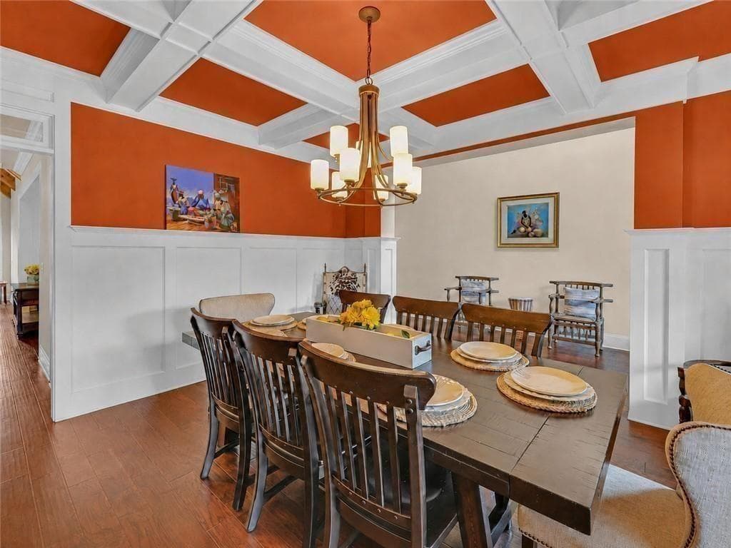 5 bedroom, 4 bathroom, 6,836 sq ft single family residence for sale at 878 Heritage Lake Way, Grayson, GA 30017 — photo 8