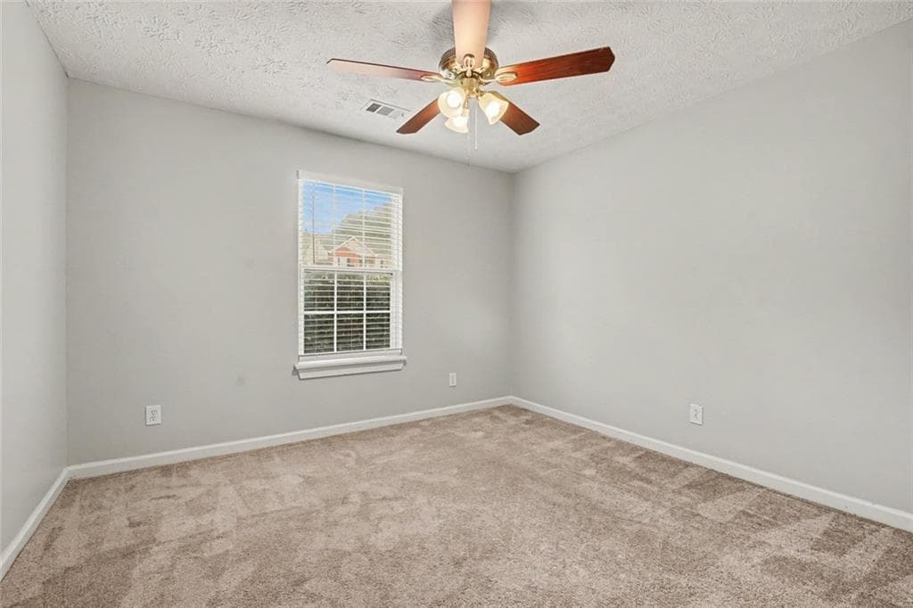 4 bedroom, 2 bathroom, 2,168 sq ft single family residence for sale at 411 Crested View Drive, Loganville, GA 30052 — photo 8
