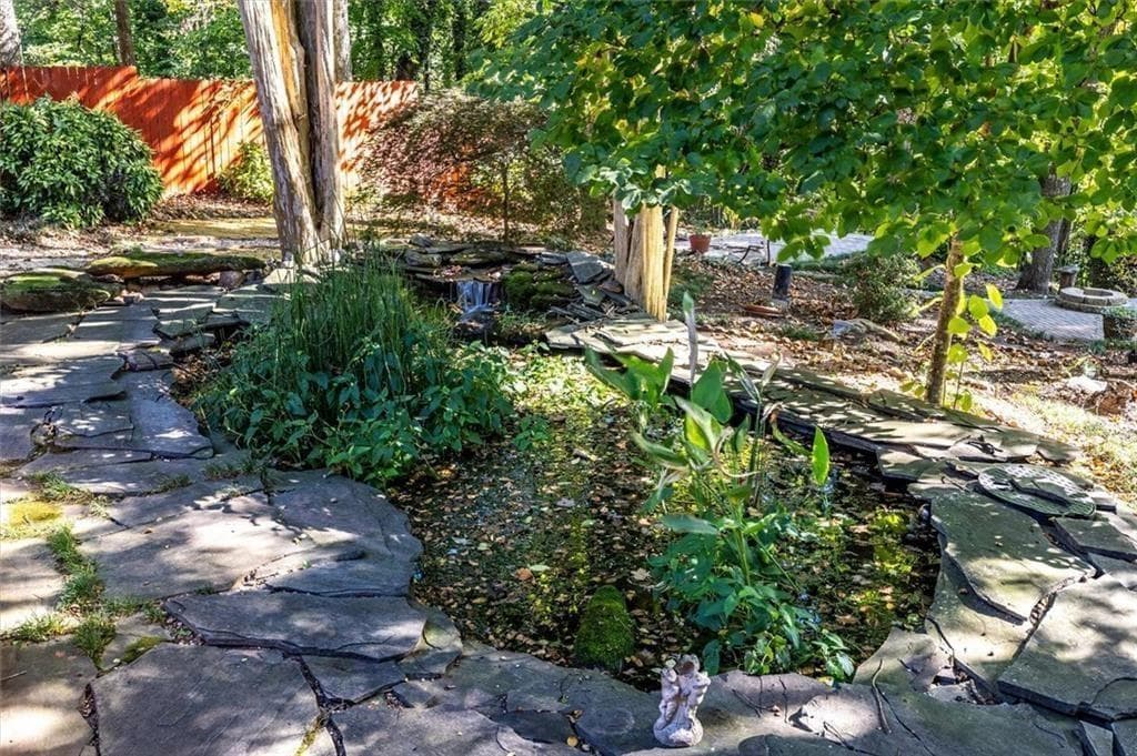 5 bedroom, 6 bathroom, 7,273 sq ft single family residence for sale at 5616 Silver Ridge Drive, Smoke Rise, GA 30087 — photo 7