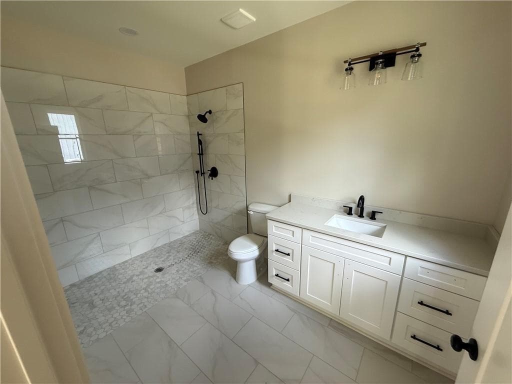 5 bedroom, 6 bathroom, 7,809 sq ft single family residence for sale at 2468 Rockbridge Road, Conyers, GA 30012 — photo 6