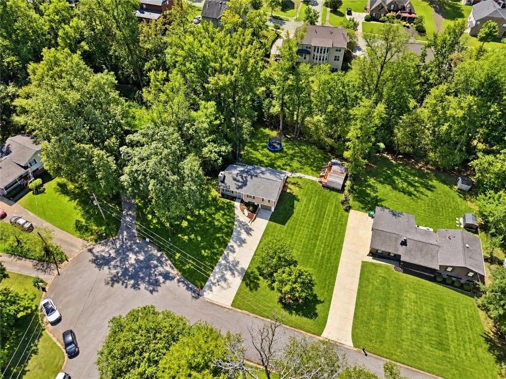 4 bedroom, 3 bathroom, 1,776 sq ft single family residence for sale at 3316 Alcazar Drive, Lilburn, GA 30047 — photo 3
