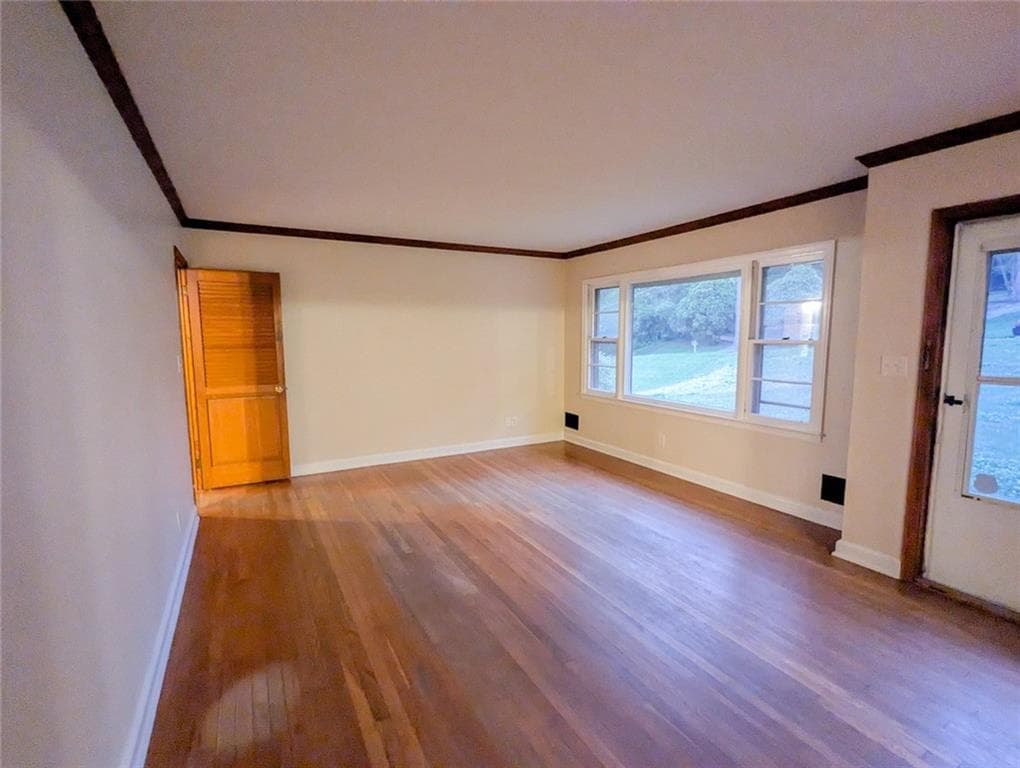 3 bedroom, 2 bathroom, 1,358 sq ft single family residence for rent at 2019 Bramblewood Drive, Atlanta, GA 30329 for $1,950 a month — photo 6