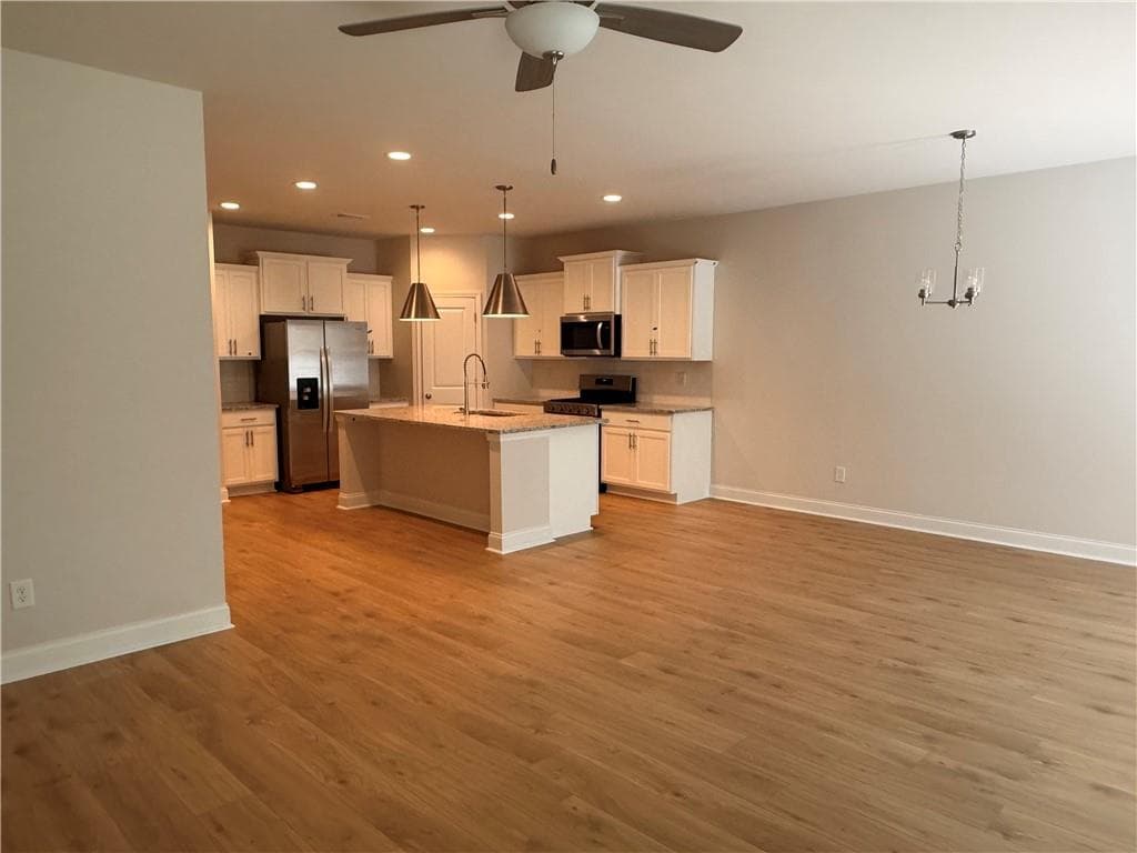 3 bedroom, 3 bathroom, 1,990 sq ft townhouse for rent at 779 Woods Chapel Road, Sugar Hill, GA 30518 for $2,700 a month — photo 6