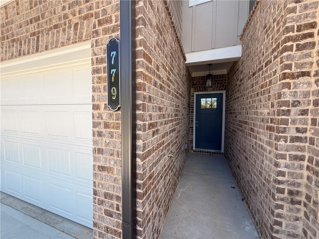 3 bedroom, 3 bathroom, 1,990 sq ft townhouse for rent at 779 Woods Chapel Road, Sugar Hill, GA 30518 for $2,700 a month — photo 2