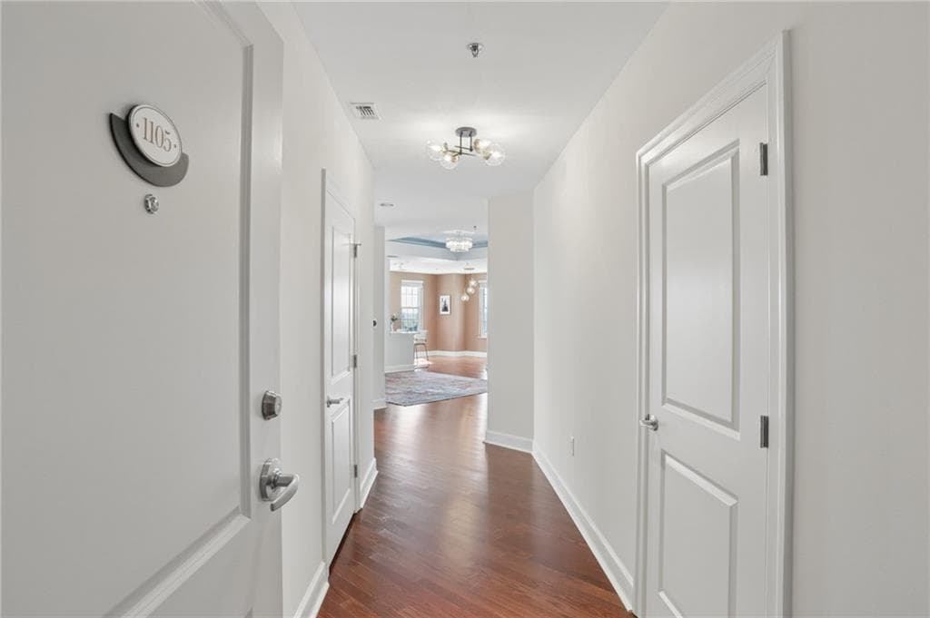2 bedroom, 2 bathroom, 1,491 sq ft condominium for sale at 325 E Paces Ferry Road 1105, Atlanta, GA 30305 — photo 3