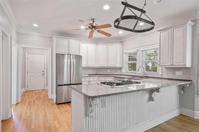 5 bedroom, 6 bathroom, 4,986 sq ft single family residence for rent at 1230 Old Home Place Court, Cumming, GA 30041 for $3,995 a month — photo 9