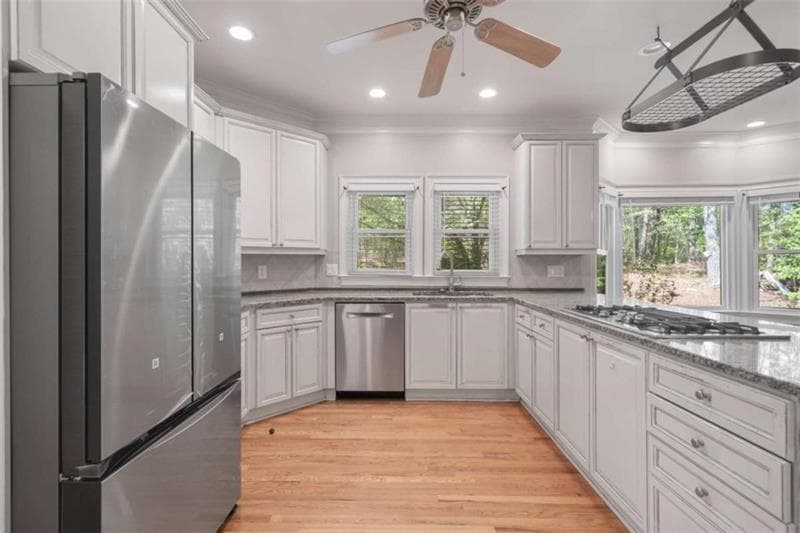 5 bedroom, 6 bathroom, 4,986 sq ft single family residence for rent at 1230 Old Home Place Court, Cumming, GA 30041 for $3,995 a month — photo 10