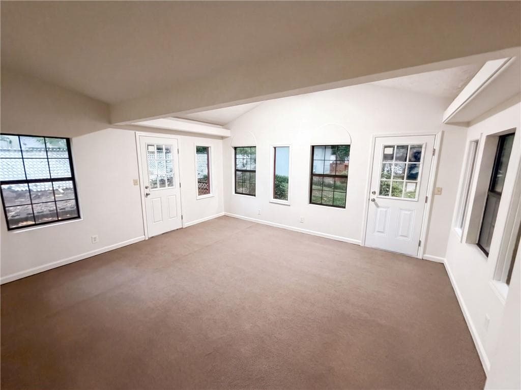 3 bedroom, 2 bathroom, 1,318 sq ft single family residence under contract at 5330 Garvey Drive, Fairburn, GA 30213 — photo 9